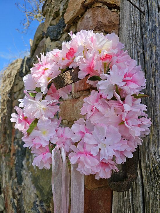 Artificial flower hair wreath - pink