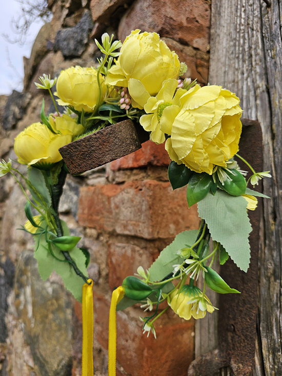 Artificial flower hair wreath for little girls - yellow 