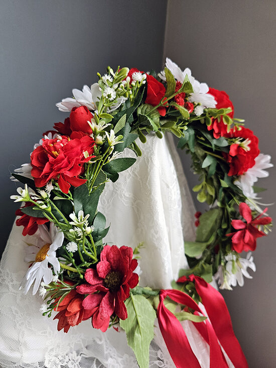Artificial flower hair wreath - red with white