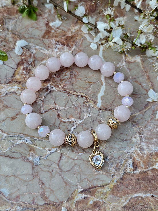Natural stone bead bracelet - pink with gold color elements and heart pendant 