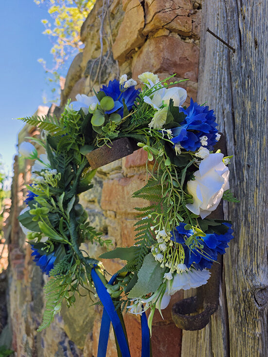 Artificial flower hair wreath - with blue cornflowers and white flowers
