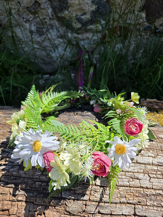 Artificial flower hair wreath - with pink roses and daisies 