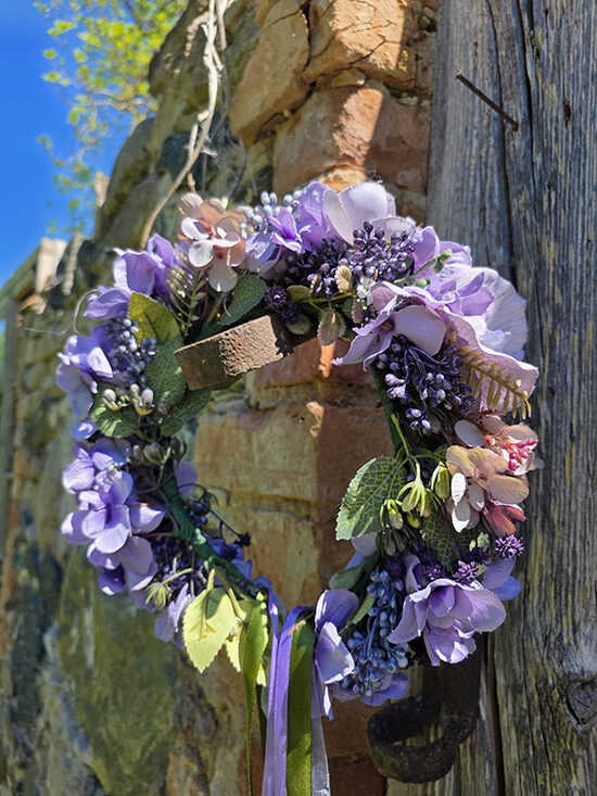 Artificial flower hair wreath - light purple