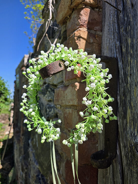 Artificial flower hair wreath - white with gypsophila 