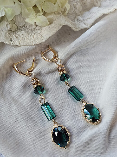 Glass bead earrings with english lock - emerald green with gold colour fitting 