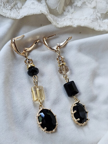 Glass bead earrings with english lock - black with gold colour fitting 