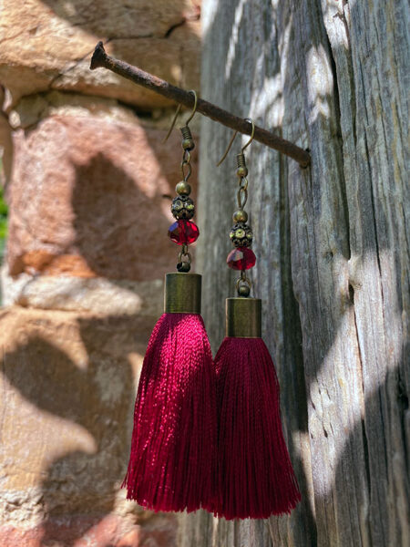 Skariņu auskari ar āķīšiem - bordo