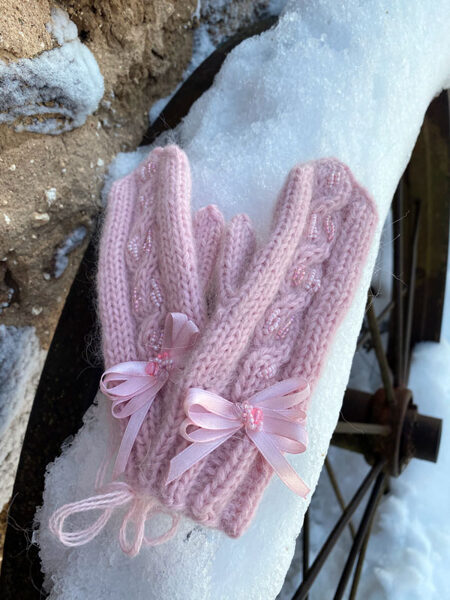 Adīti dūraiņi ar pīnēm - gaiši rozā 